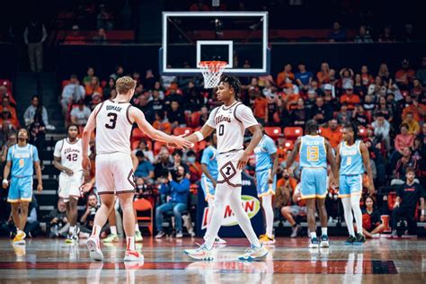 Marcus Domask, Terrence Shannon Jr. lead 2nd-half surge by No. 20 Illinois for win over No. 11 FAU